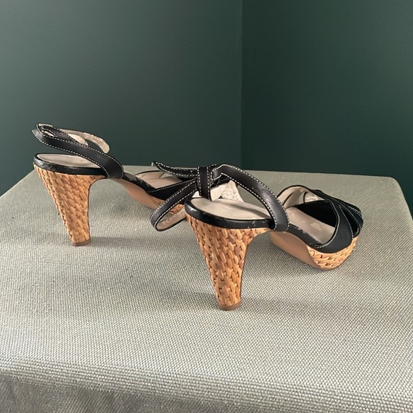 Ann Taylor Loft Black and wicker Tan Heels with Peep-Toe Design basket heal - Picture 3 of 11